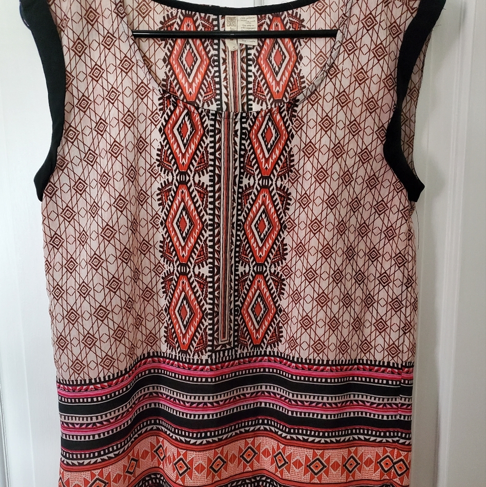 Sleeveless Blouse/Top